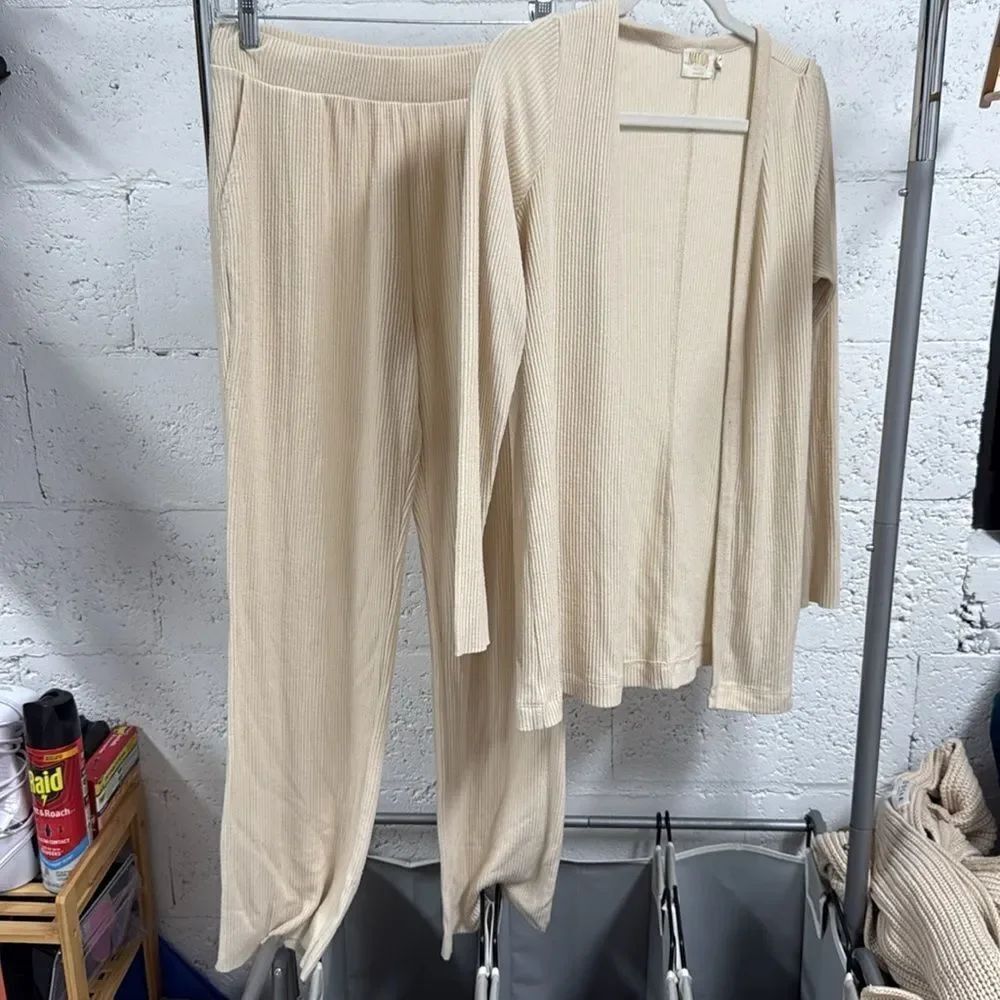 NATION LTD Creme Ribbed Lounge Set Open Front Women's Sweater & Pants - Medium